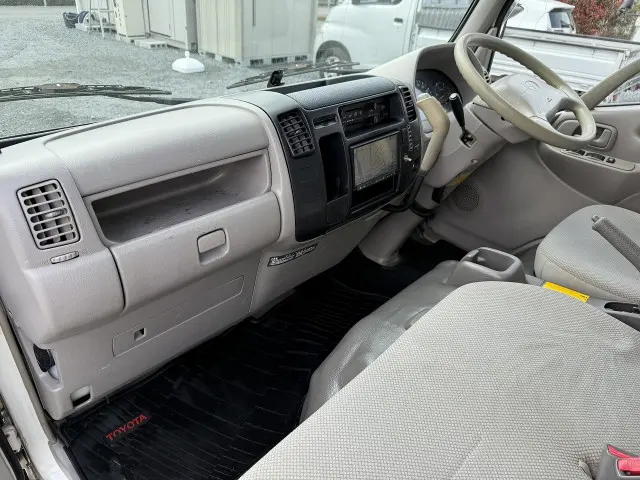 トヨタ ダイナ BDG-XZU308(2WD)の写真21