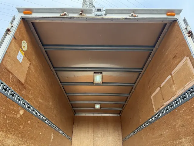 三菱 キャンター TKG-FEA50(2WD)の写真6