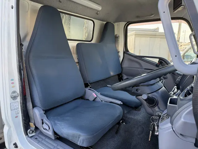 三菱 キャンター TKG-FEA50(2WD)の写真16