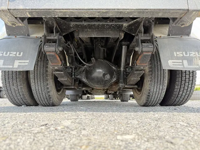 いすゞ エルフ SKG-NJR85AD(2WD)の写真12