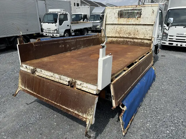 いすゞ エルフ SKG-NJR85AD(2WD)の写真34