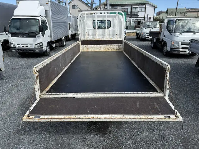 日野 デュトロ TKG-XZC645M(2WD)の写真5