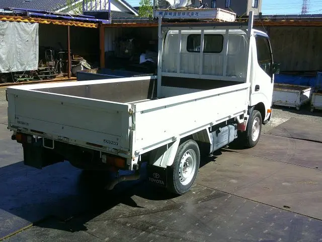 トヨタ ダイナ QDF-KDY221(2WD)の写真3