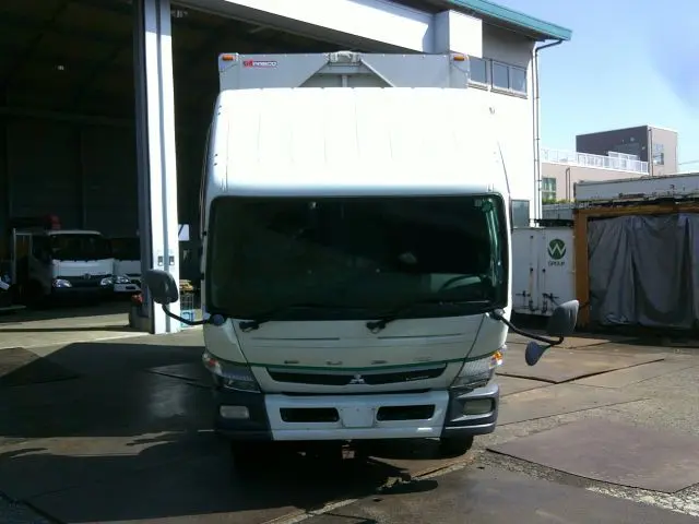三菱 キャンター TPG-FEB90(2WD)の写真6