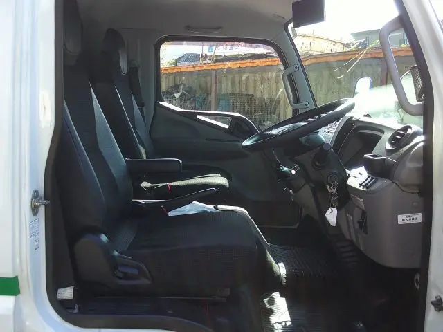 三菱 キャンター TPG-FEB90(2WD)の写真15