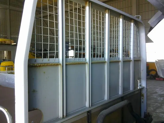 いすゞ エルフ TRG-NPR85AR(2WD)の写真36