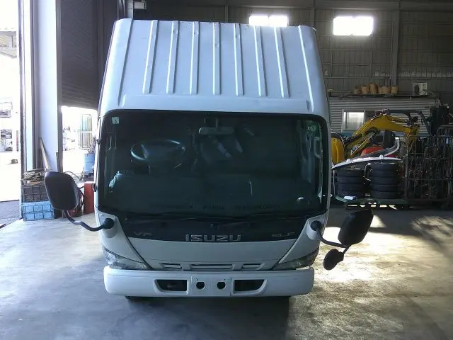 いすゞ エルフ PB-NKR81A(2WD)の写真6