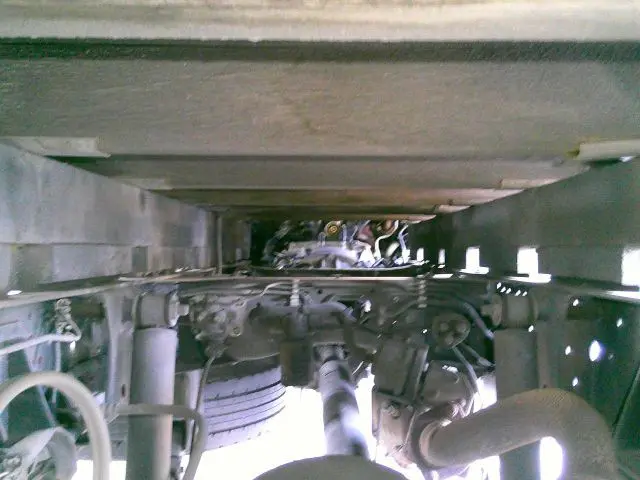 いすゞ エルフ PB-NKR81A(2WD)の写真43