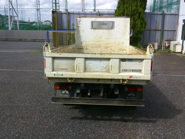 三菱 キャンター TPG-FBA60(2WD)の写真5
