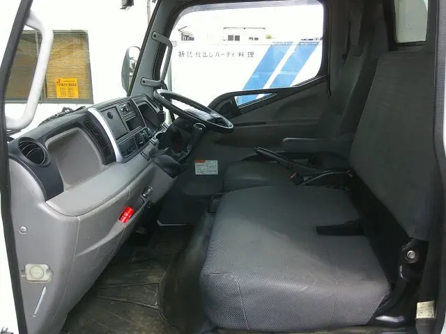 三菱 キャンター TPG-FBA60(2WD)の写真19