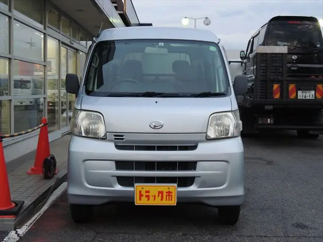 ダイハツ ハイゼットバン EBD-S321W(2WD)の写真2