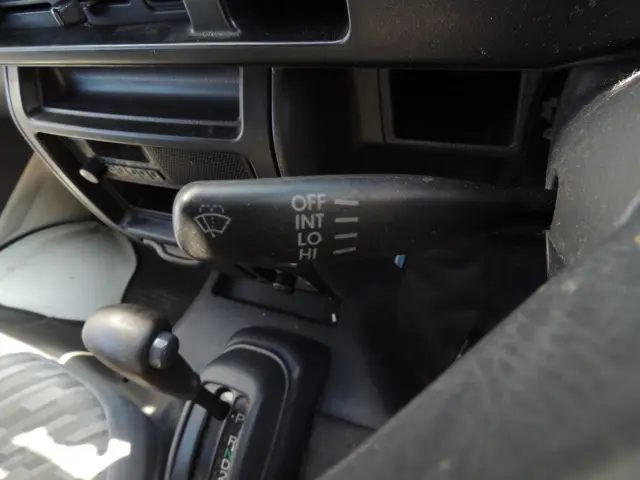 ダイハツ ハイゼットトラック LE-S200C(2WD)の写真24