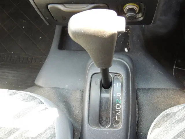 ダイハツ ハイゼットトラック LE-S200C(2WD)の写真30