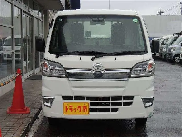 トヨタ ピクシストラック EBD-S500U(2WD)の写真2