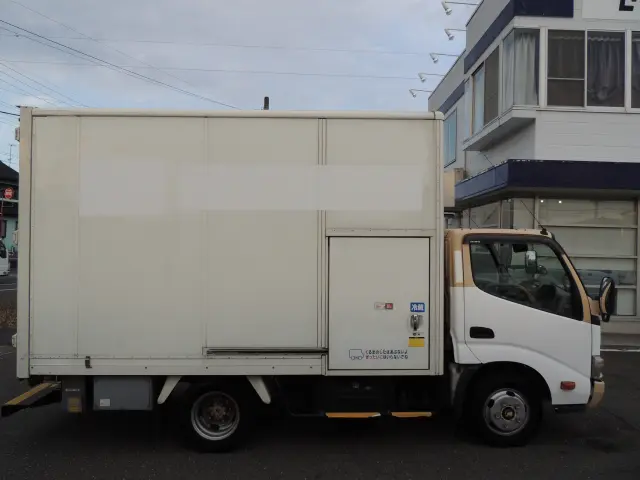 日野 デュトロ BKG-XZU504M(2WD)の写真5