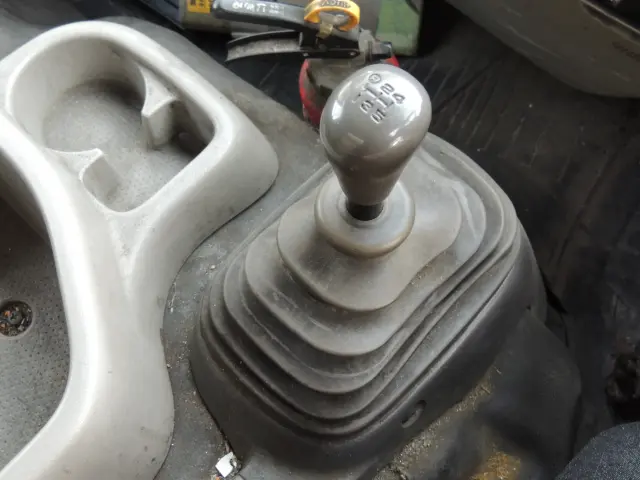 日野 デュトロ BKG-XZU504M(2WD)の写真37