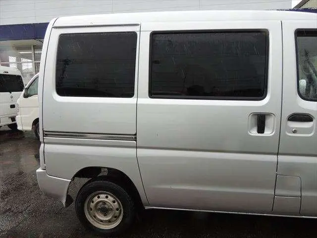 日産 クリッパーバン LE-U71V(2WD)の写真6