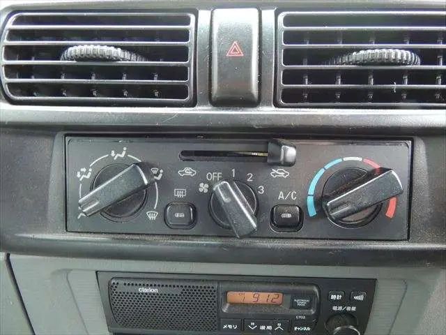 日産 クリッパーバン LE-U71V(2WD)の写真34