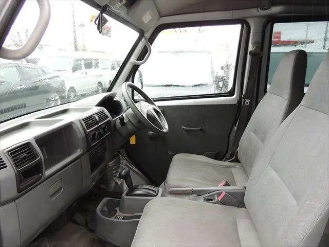 日産 クリッパーバン LE-U71V(2WD)の写真47
