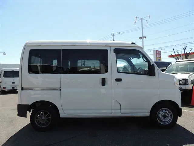 ダイハツ ハイゼットバン 3BD-S700V(2WD)の写真15