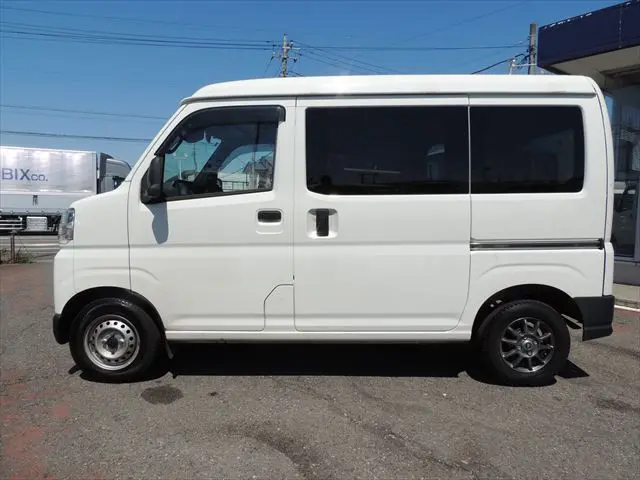 ダイハツ ハイゼットバン 3BD-S700V(2WD)の写真19