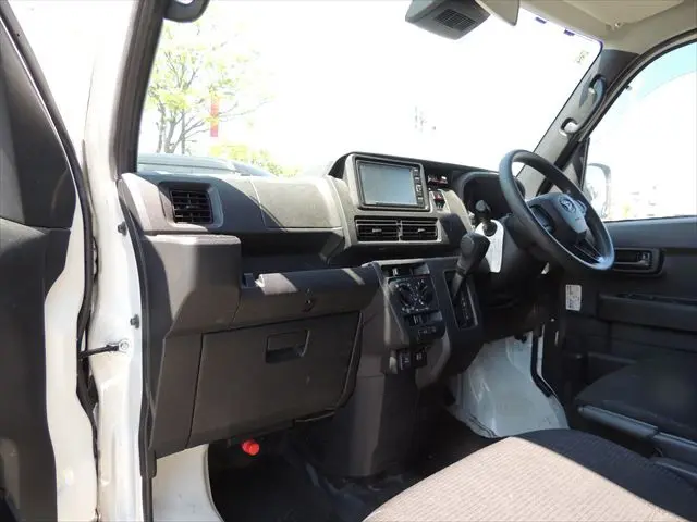 ダイハツ ハイゼットバン 3BD-S700V(2WD)の写真22