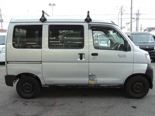 スバル サンバー バン EBD-S321B(2WD)の写真5