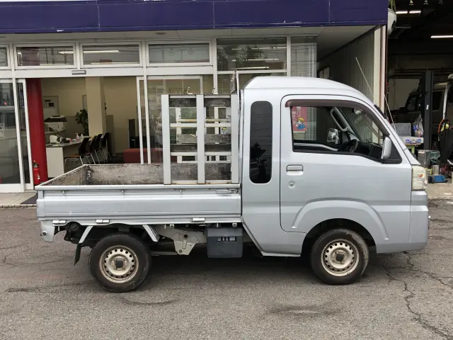 ダイハツ ハイゼットトラック EBD-S500P(2WD)の写真5