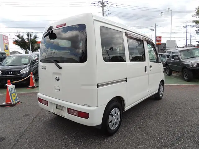 トヨタ ピクシスバン EBD-S321M(2WD)の写真15