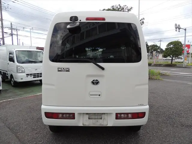 トヨタ ピクシスバン EBD-S321M(2WD)の写真16