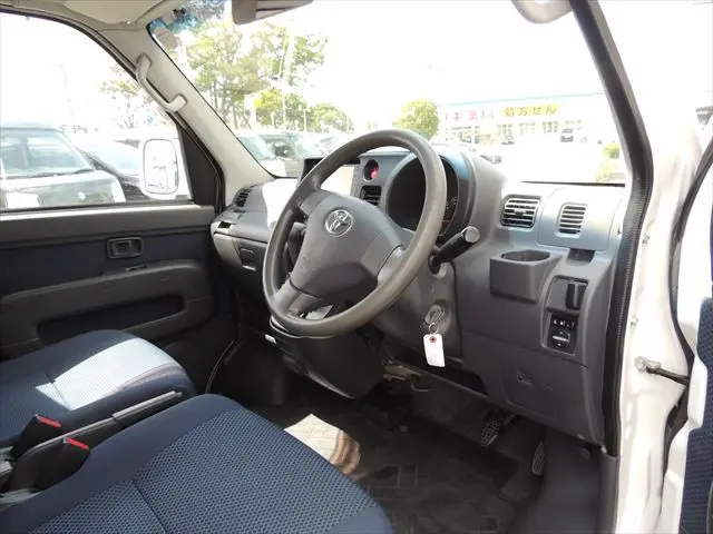 トヨタ ピクシスバン EBD-S321M(2WD)の写真36
