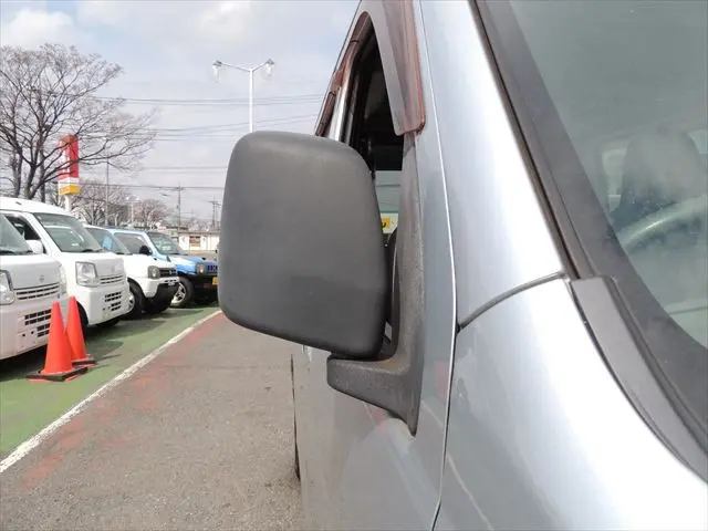 トヨタ ピクシスバン EBD-S321M(2WD)の写真3