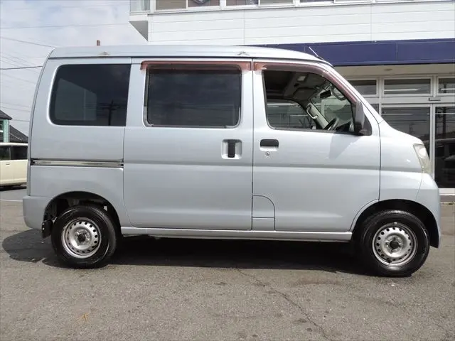 トヨタ ピクシスバン EBD-S321M(2WD)の写真9