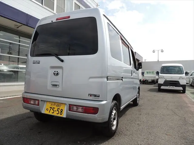 トヨタ ピクシスバン EBD-S321M(2WD)の写真11