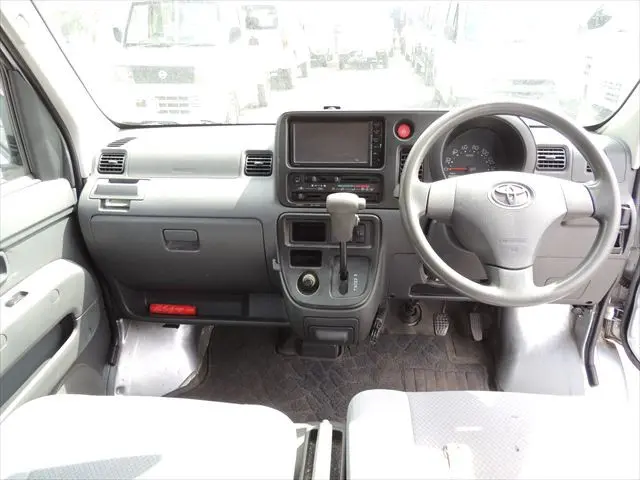 トヨタ ピクシスバン EBD-S321M(2WD)の写真23