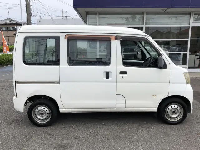 トヨタ ピクシスバン EBD-S321M(2WD)の写真5