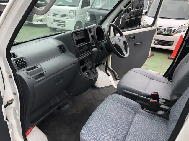 トヨタ ピクシスバン EBD-S321M(2WD)の写真30
