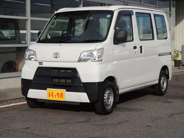 トヨタ ピクシスバン EBD-S321M(2WD)の写真1