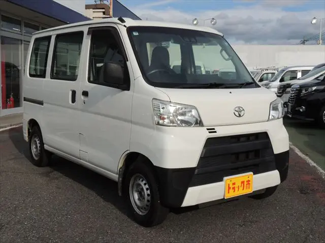 トヨタ ピクシスバン EBD-S321M(2WD)の写真2
