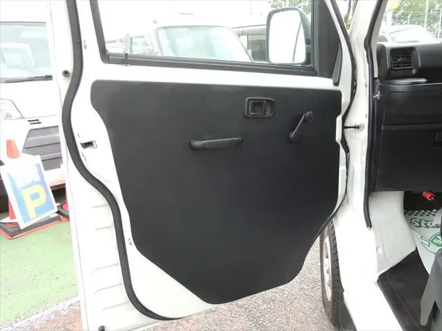 トヨタ ピクシスバン EBD-S321M(2WD)の写真24