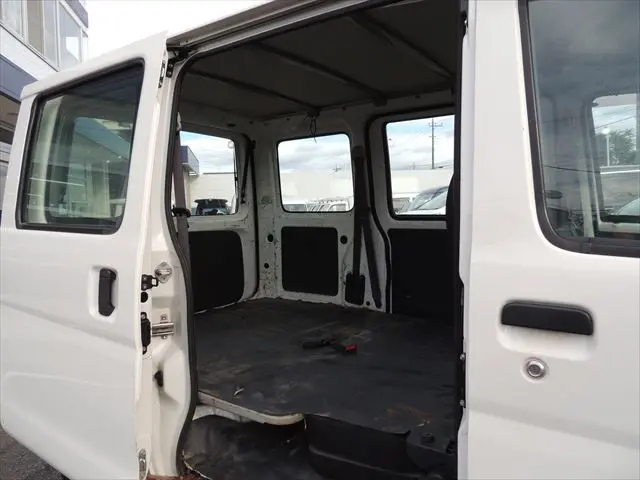 トヨタ ピクシスバン EBD-S321M(2WD)の写真30