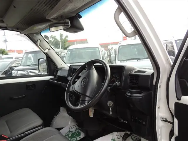 トヨタ ピクシスバン EBD-S321M(2WD)の写真35