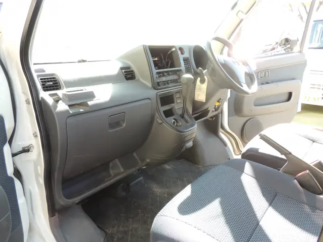 ダイハツ ハイゼットバン EBD-S321V(4WD)の写真32