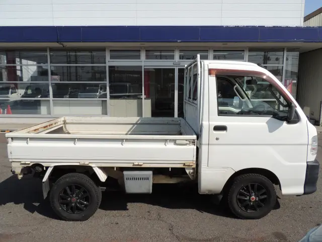 ダイハツ ハイゼットトラック GD-S210P(4WD)の写真5