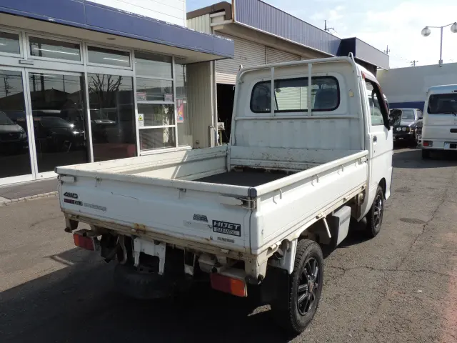 ダイハツ ハイゼットトラック GD-S210P(4WD)の写真7