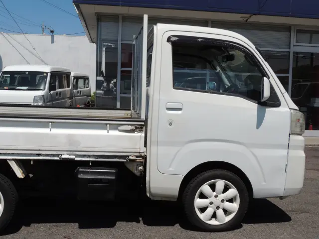 ダイハツ ハイゼットトラック EBD-S510P(4WD)の写真6