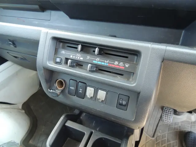 ダイハツ ハイゼットトラック EBD-S510P(4WD)の写真38