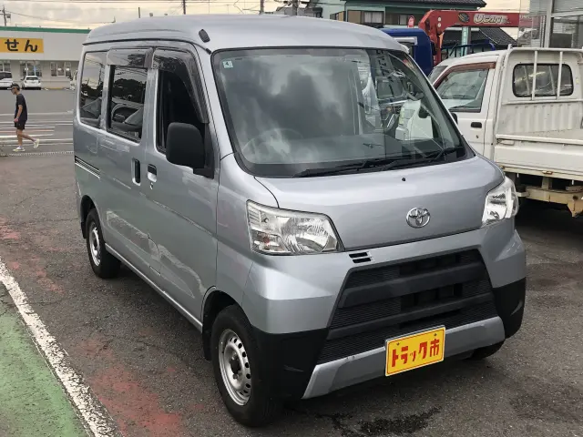 トヨタ ピクシスバン 3BD-S321M(2WD)の写真3