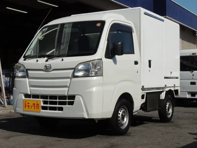 ダイハツ ハイゼットトラック EBD-S500P(2WD)の写真1