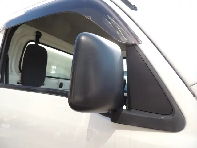 ダイハツ ハイゼットトラック EBD-S500P(2WD)の写真4